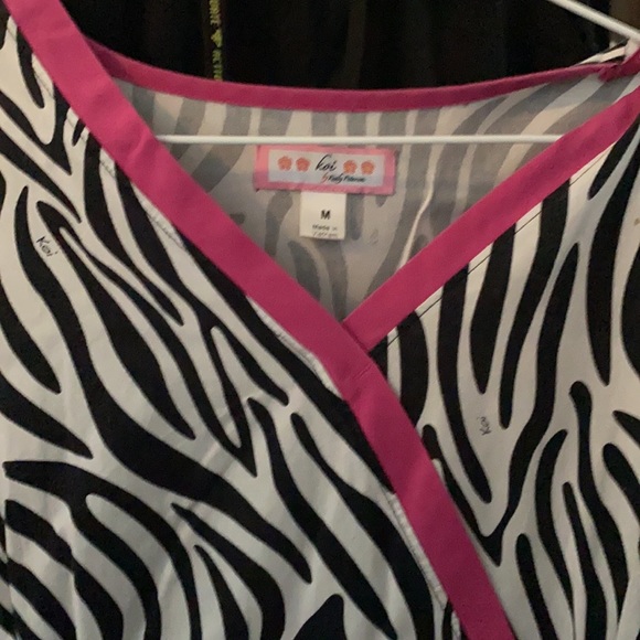 Scrub Set - Picture 2 of 5